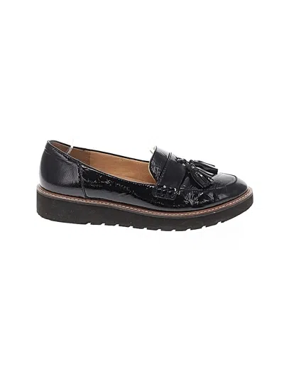 Pre-owned Naturalizer Flats In Black