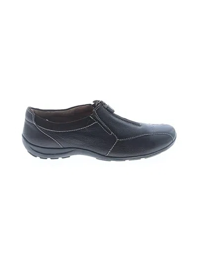 Pre-owned Naturalizer Flats In Black