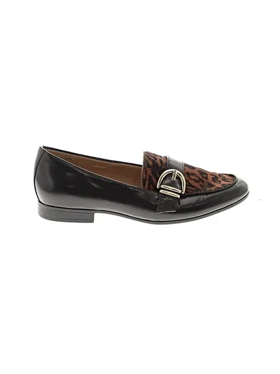 Pre-owned Naturalizer Flats In Black
