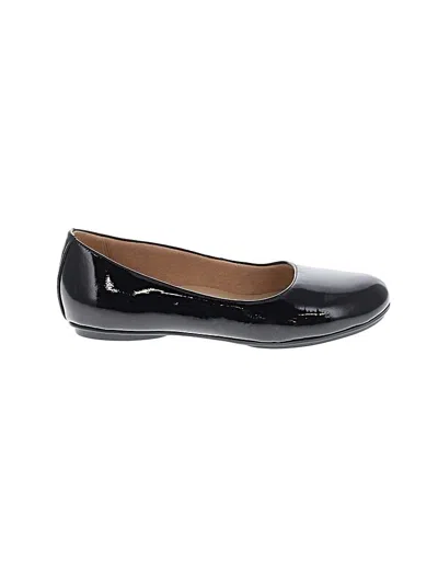 Pre-owned Naturalizer Flats In Black