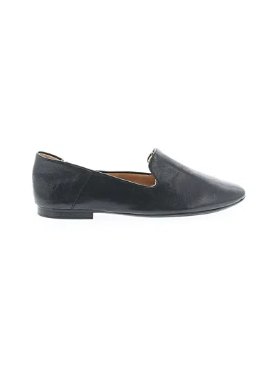 Pre-owned Naturalizer Flats In Black