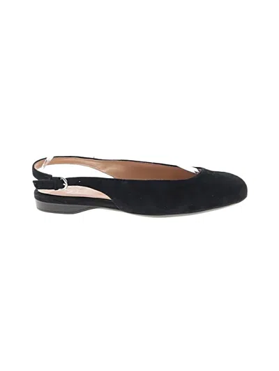Pre-owned Naturalizer Flats In Black