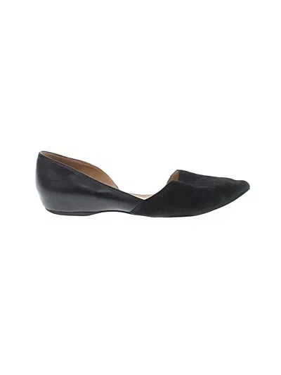 Pre-owned Naturalizer Flats In Black