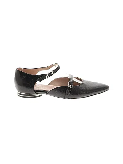 Pre-owned Naturalizer Flats In Black