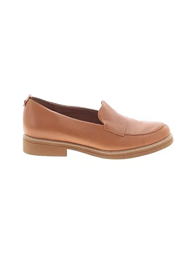Pre-owned Naturalizer Flats In Brown