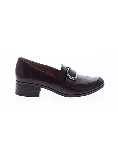 Pre-owned Naturalizer Flats In Burgundy