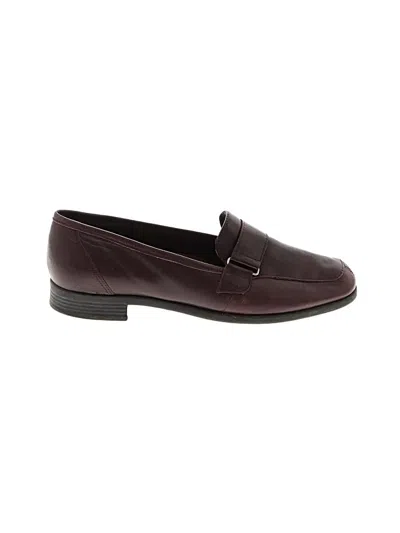Pre-owned Naturalizer Flats In Burgundy