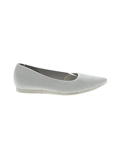 Pre-owned Naturalizer Flats In Gray