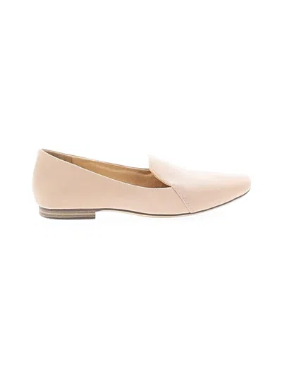 Pre-owned Naturalizer Flats In Ivory