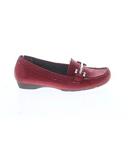 Pre-owned Naturalizer Flats In Red