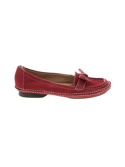 Pre-owned Naturalizer Flats In Red