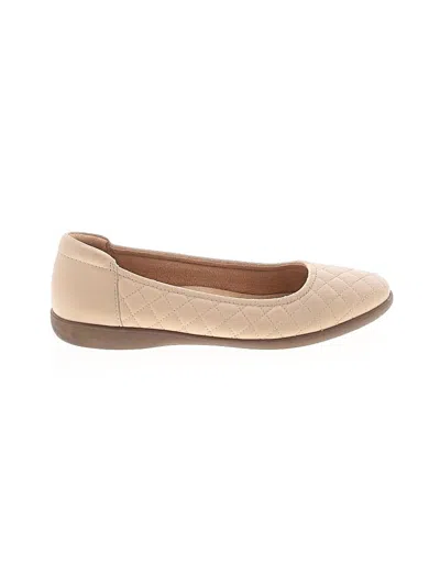 Pre-owned Naturalizer Flats In Tan