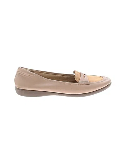 Pre-owned Naturalizer Flats In Tan