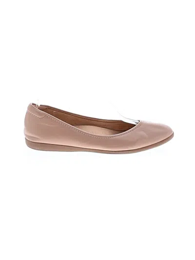 Pre-owned Naturalizer Flats In Tan