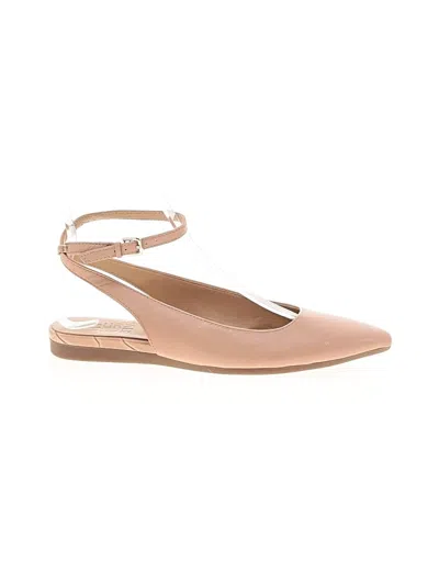 Pre-owned Naturalizer Flats In Tan
