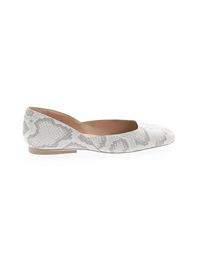 Pre-owned Naturalizer Flats In White
