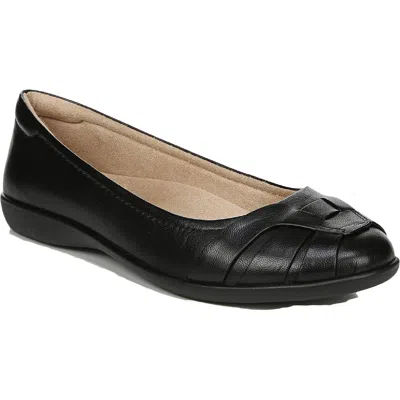 Naturalizer Freeport Womens Leather Flats In Black