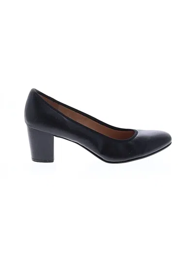 Pre-owned Naturalizer Heels In Black