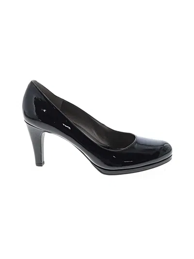 Pre-owned Naturalizer Heels In Black