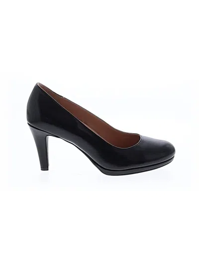 Pre-owned Naturalizer Heels In Black