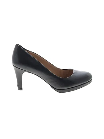 Pre-owned Naturalizer Heels In Black