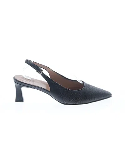Pre-owned Naturalizer Heels In Black
