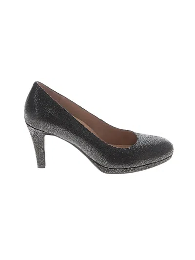 Pre-owned Naturalizer Heels In Black