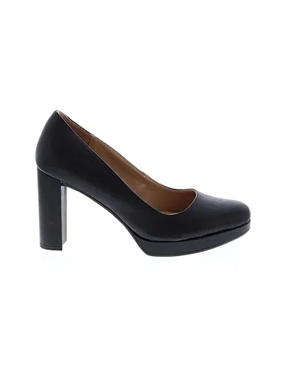 Pre-owned Naturalizer Heels In Black