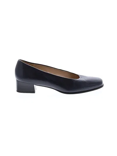 Pre-owned Naturalizer Heels In Black