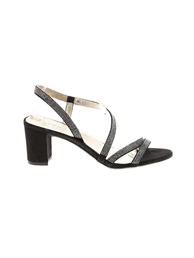 Pre-owned Naturalizer Heels In Black