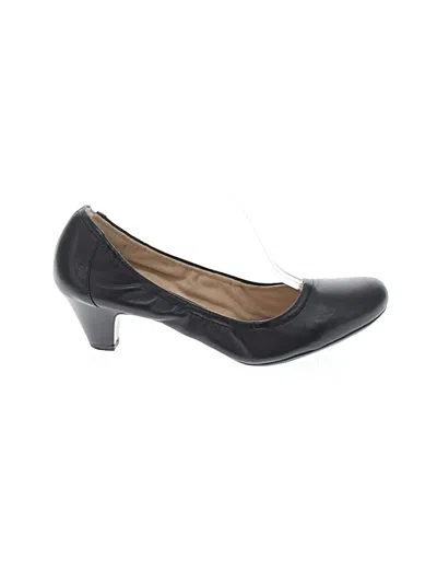 Pre-owned Naturalizer Heels In Black