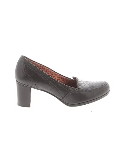 Pre-owned Naturalizer Heels In Black
