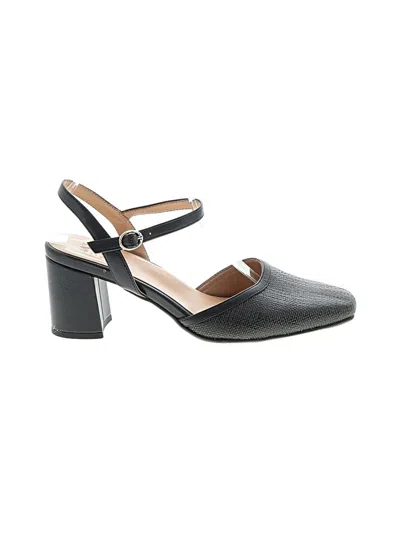 Pre-owned Naturalizer Heels In Black