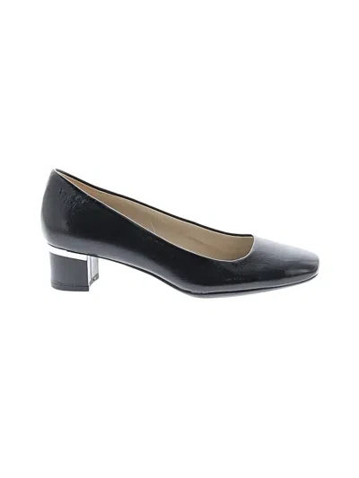 Pre-owned Naturalizer Heels In Black