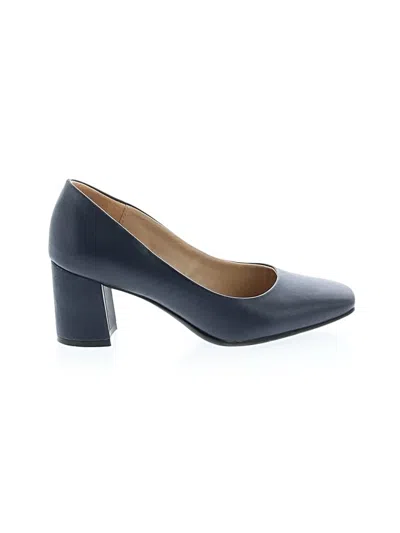 Pre-owned Naturalizer Heels In Blue
