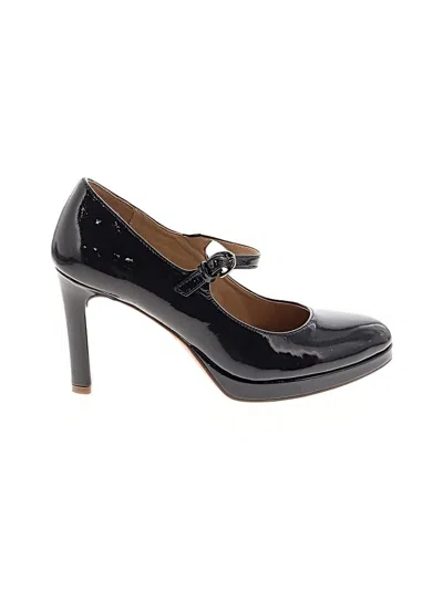 Pre-owned Naturalizer Heels In Blue