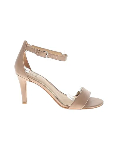 Pre-owned Naturalizer Heels In Brown