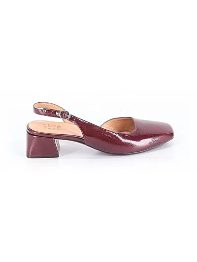 Pre-owned Naturalizer Heels In Burgundy