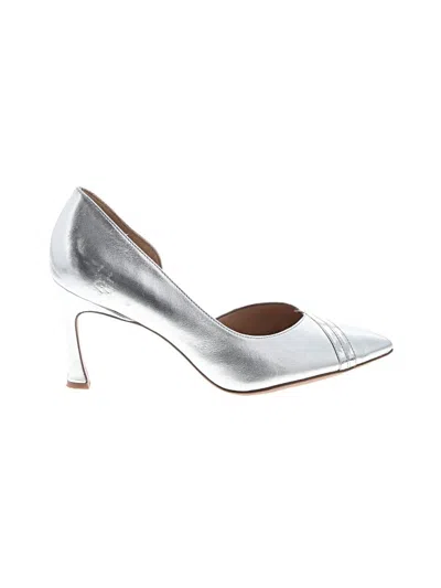 Pre-owned Naturalizer Heels In Silver