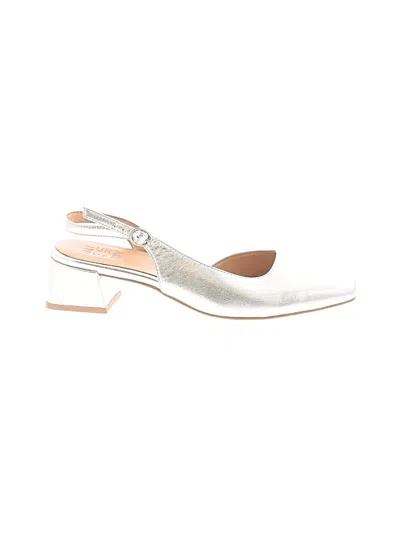 Pre-owned Naturalizer Heels In Silver