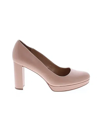Pre-owned Naturalizer Heels In Tan