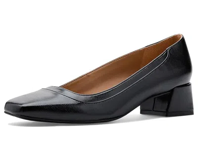 Naturalizer Huntley In Black