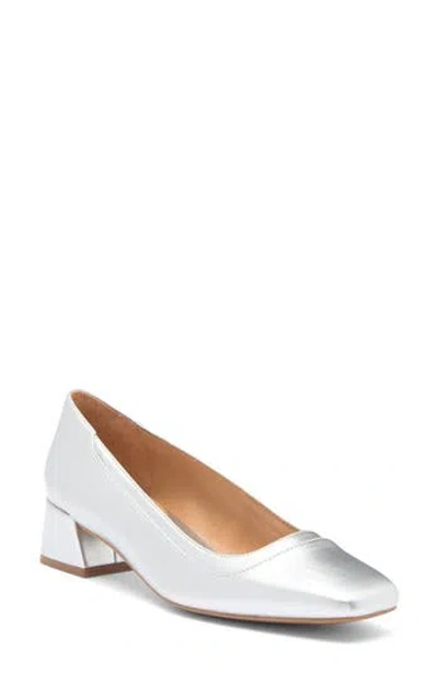Naturalizer Huntley Square Toe Pump