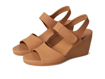 Naturalizer Imani High