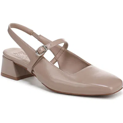 Naturalizer Jalee Slingback Pump