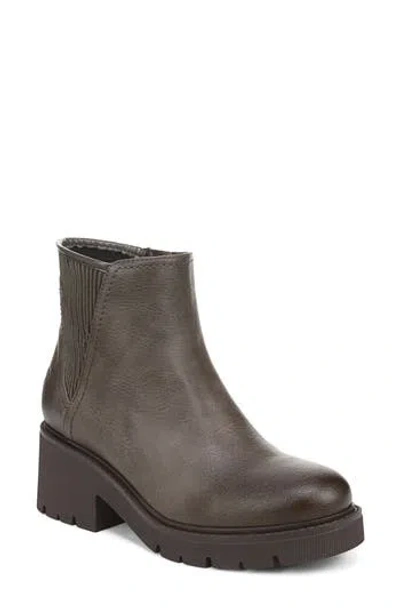 Naturalizer Janet Faux Leather Bootie In Gray