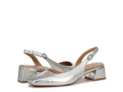 Naturalizer Jayla Sandal Women's Silver Leather Square Toe Slingback Zap84