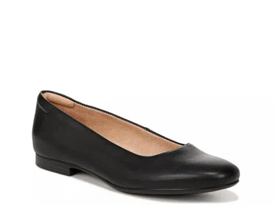 Naturalizer Kari Ballet Flat In Black