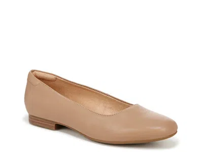 Naturalizer Kari Ballet Flat In Nude