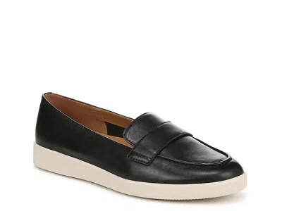 Naturalizer Karis Loafer In Black